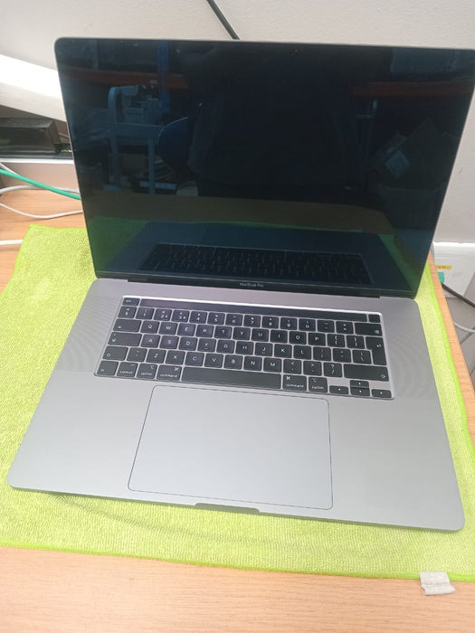 Pre-owned Macbook Pro A2141(Late 2019) - I7 2.6GHz - 16GB DDR4 - 512GB SSD - MacOS Ventura 13.6.4 - Refurbished 16 Inch Macbook