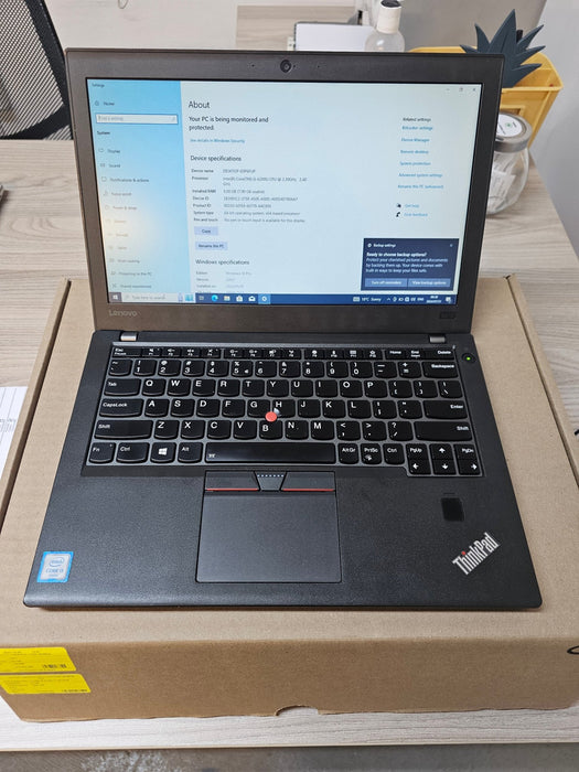 LENOVO THINKPAD X270 - I5 6200U - 8GB DDR4 - 256GB SSD - WINDOWS 10 PRO 64 BIT - REFURBISHED 12.5 INCH LAPTOP