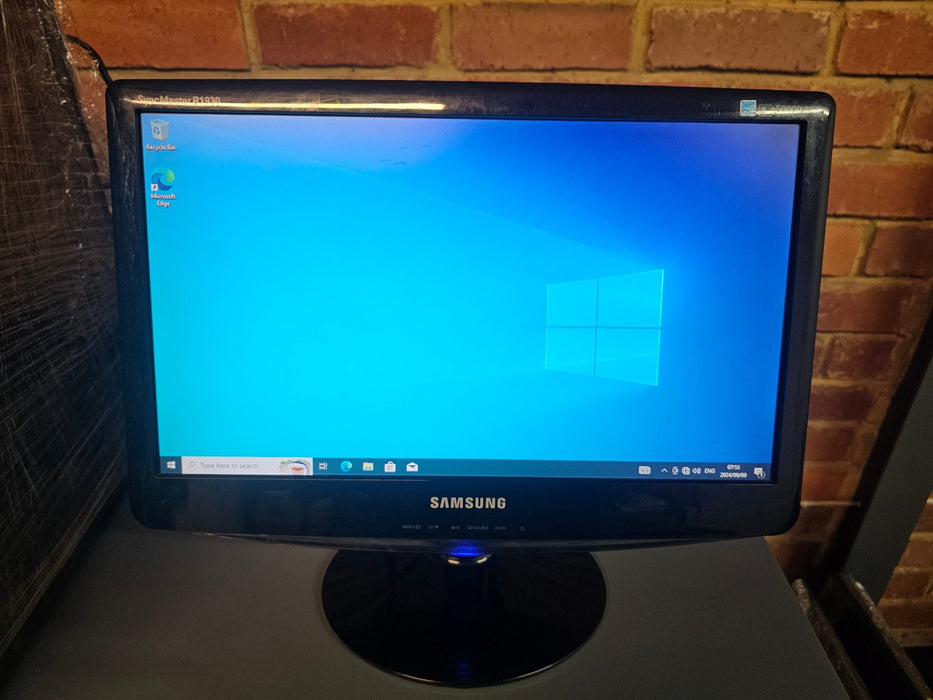 Pre-Owned 19 Inch Wide LCD Monitor (Fair Condition); VGA