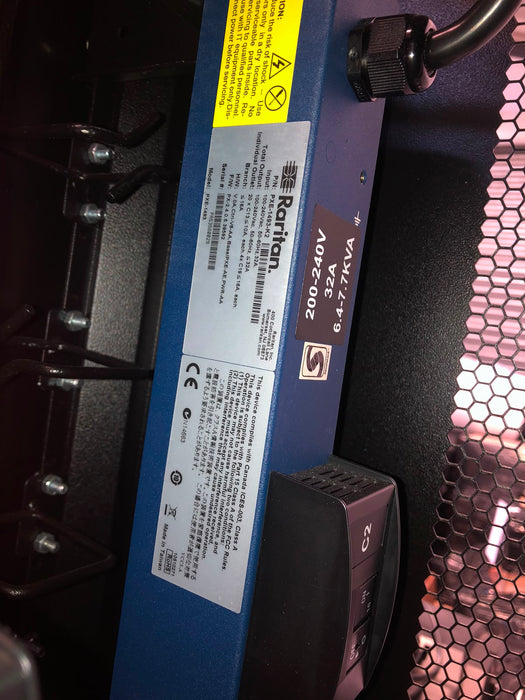Modrac 42U Server Rack Cabinet with Raritan PXE-1493-K1 & PXE-1493-K2 Intelligent PDUs – Pre-Owned