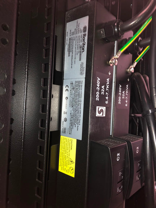 Modrac 42U Server Rack Cabinet with 2 × Raritan PXE-1493 Intelligent PDUs – Pre-Owned